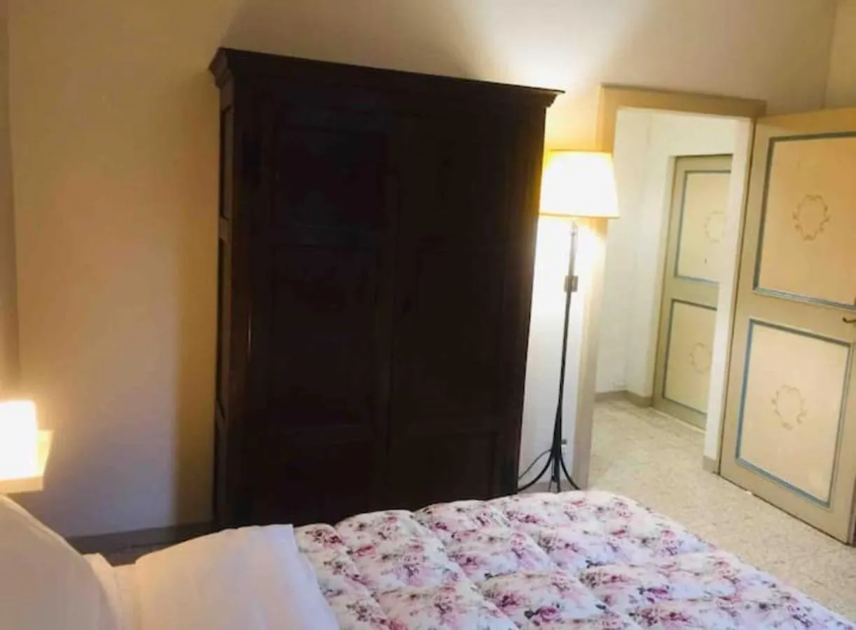 Lucca David Room In Apartment And Hospitality Pilgrims A