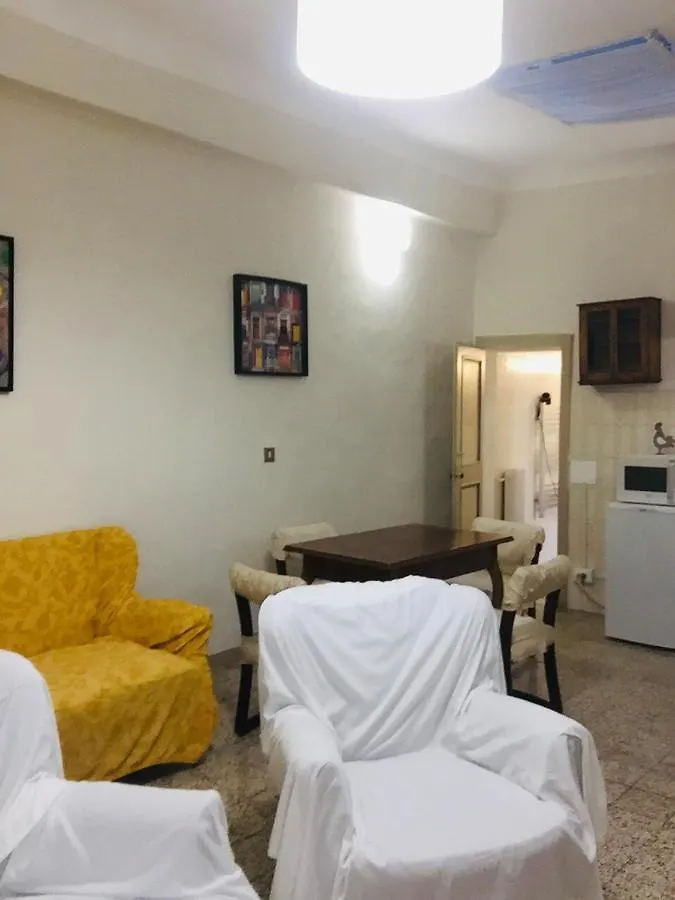 Homestay Lucca David Room In Apartment And Hospitality Pilgrims A