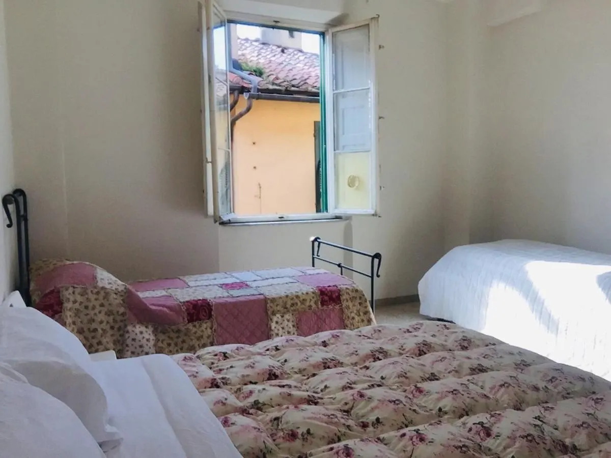 Lucca David Room In Apartment And Hospitality Pilgrims A 0*,